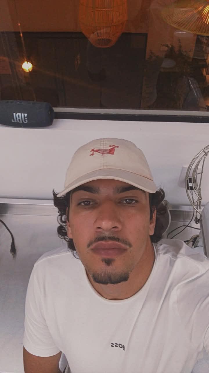 Léo T.